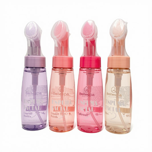 Espuma facial hidratante para limpieza diaria del rostro.